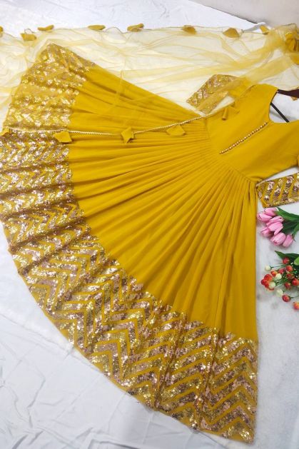 Haldi Wear Dresses - Buy Haldi Outfit For Bride Online | Kothari Sons –  Page 2