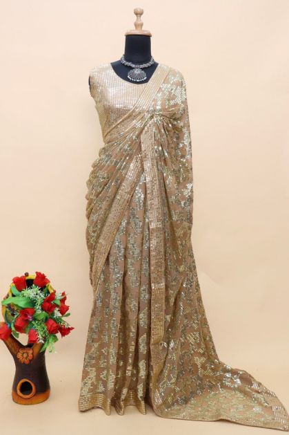 Kiara Advani Shines Like A 24 Carat Gold In This Metallic Bronze Gold Saree,  Making It A Perfect Pick For Your Cocktail Party To Dazzle Like A Diva!