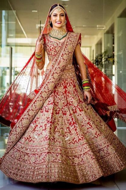 Women Oracle Semi-Stitched Latest Trendy Maroon Pure Velvet With Diamond  Work Lehenga Choli at Rs 6495 in Surat